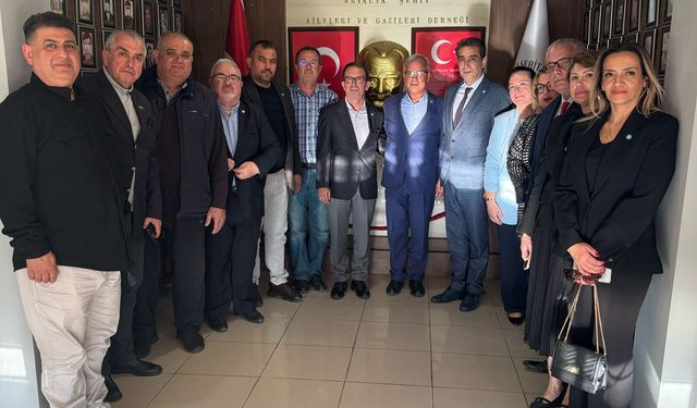 İYİ Parti’den Şehitler Derneği’ne anlamlı ziyaret