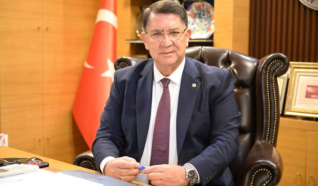 Başkan Adlıhan Dere’den 24 Kasım Öğretmenler Günü mesajı