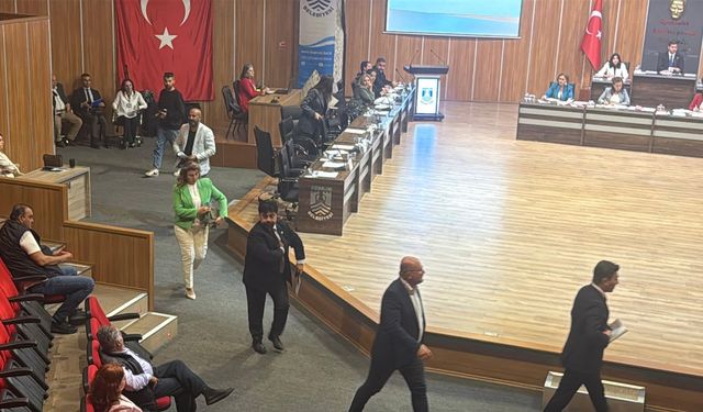 Bodrum Belediye Meclisi’nde gerginlik... Meclis üyeleri salonu terk etti