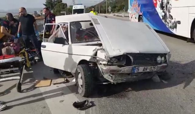 Burdur’da feci kaza... Burdurlu gazeteci ve ailesi yaralandı