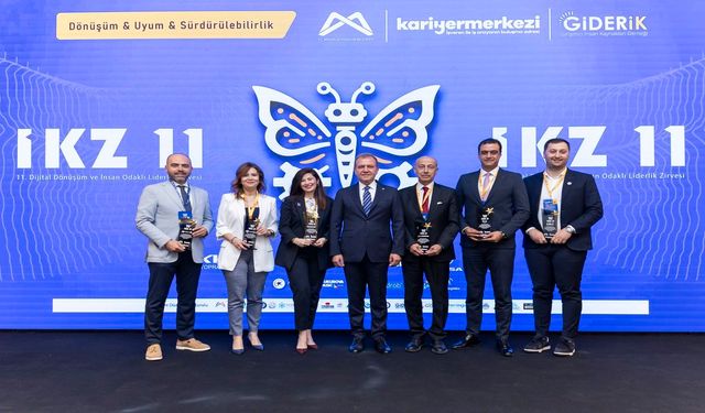 Mersin’de dijital dönüşüm zirvesi gerçekleşti... Mersin’de gençlere yönelik projeler yolda
