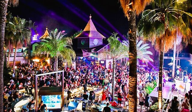 Antalya’da gece hayatında büyük hareketlilik