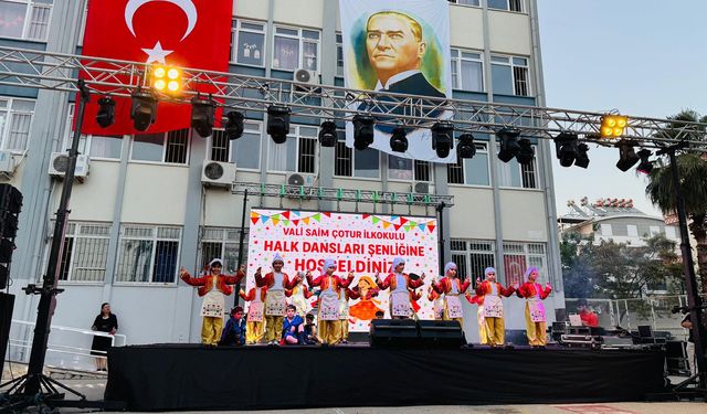 Türkiye’nin kültür mozaiği Antalya’da sahneye taşındı