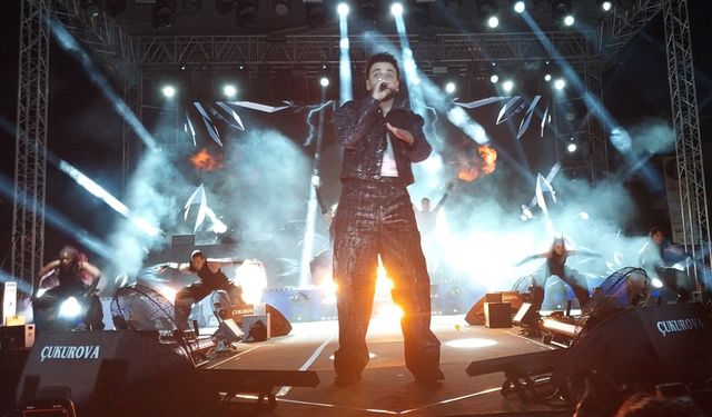 Karacaoğlan Kayısı Kültür ve Sanat Festivali'nin 63'üncüsü konserlerle renklendi