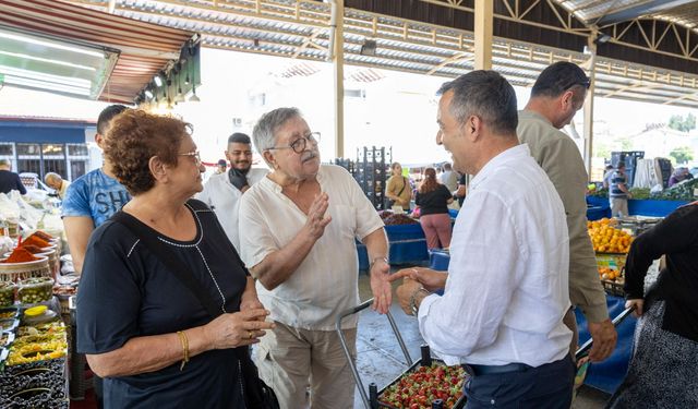 Manavgat Belediye Başkanı Niyazi Nefi Kara esnafın sorunlarını dinledi