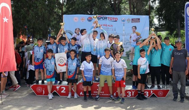 Muğla Oryantiring takımı Türkiye Şampiyonası’ndan ikincilikle döndü