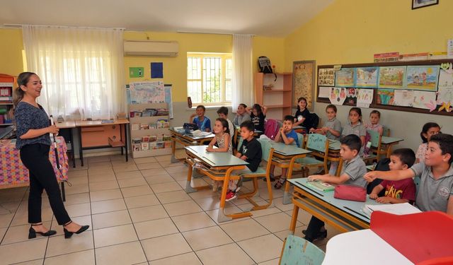 Alanya Belediyesi binlerce çocuğun geleceğine dokunuyor