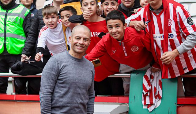 Antalyaspor’un eski çalıştırıcısının takımı belli oldu! Alex De Souza artık Serie B’de