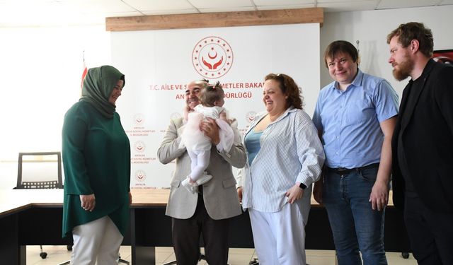 Antalya Havalimanı'nda tuvalete bırakılmıştı! O bebek Rus yetkililere teslim edildi!