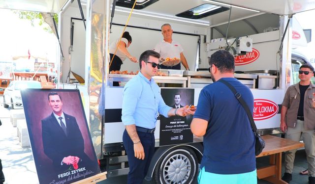 Bodrum Belediyesi Ferdi Zeyrek için lokma dağıttı