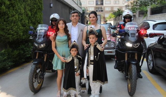 Gazi Astsubaydan çifte şölen