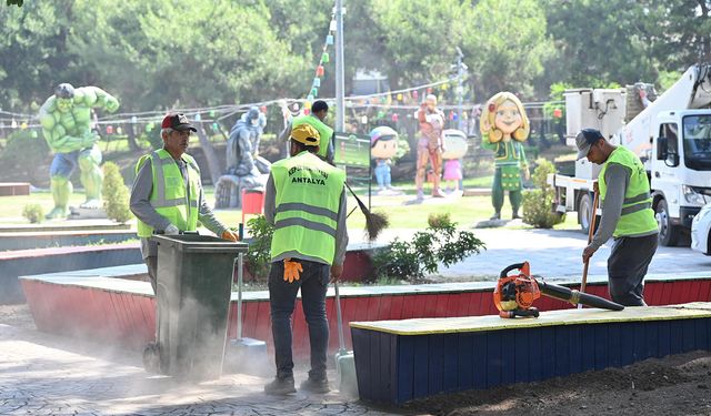 Kepez’den Tek Sarnıç Parkı’nda temizlik seferberliği