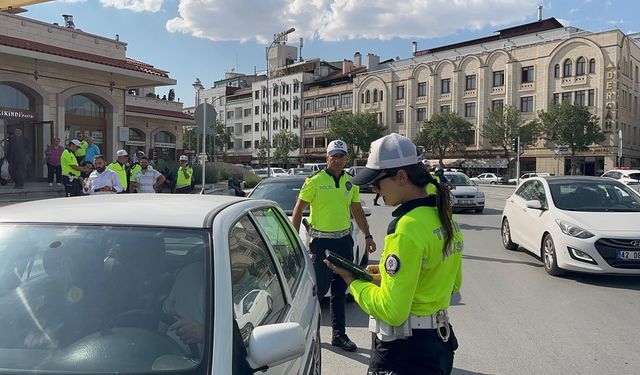 Konya'da trafik ekiplerinden YKS hazırlığı