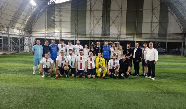 Usta Gazeteci Kubilay Eldemirci yeşil sahalarda anıldı