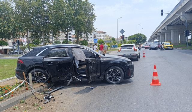 Mucize kurtuluş! Araç hurdaya döndü burnu bile kanamadı