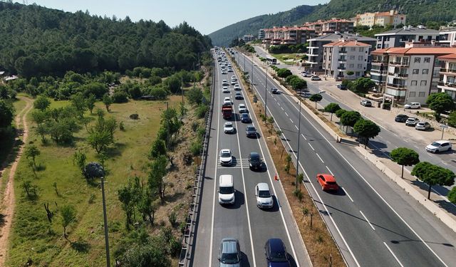 Muğla’da bayram bereketi... Trafik durma noktasına geldi