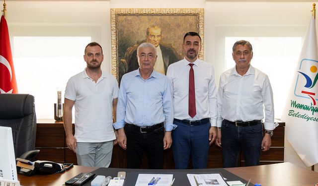 CHP heyetinden yeni başkan vekilini yalnız bırakmadı