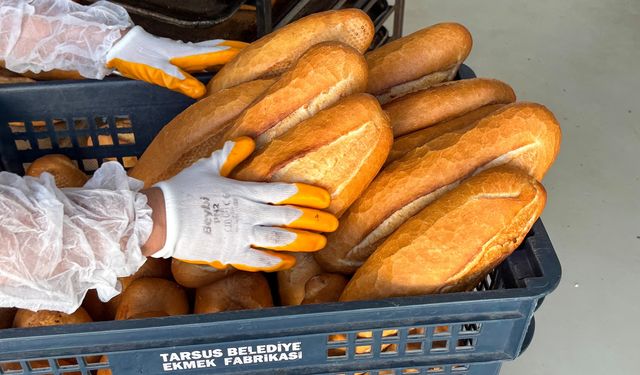 Tarsus'ta kadınların ürettiği ekmek 7,5 TL'ye satılıyor