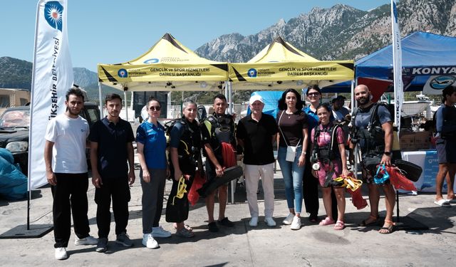 Antalya Büyükşehir Belediyesi deniz temizliği için 7/24 görev başında