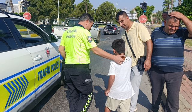 Manavgat’ta yaşanan kazada küçük çocuk gözyaşlarını tutamadı