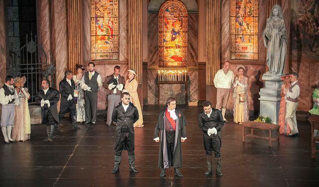 Puccini’nin başyapıtı Tosca, Aspendos gecesine damgasını vurdu