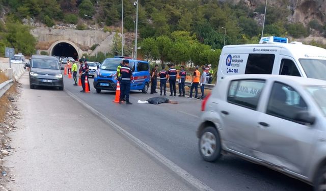Antalya'da feci kaza... Motosiklet sürücüsü hayatını kaybetti