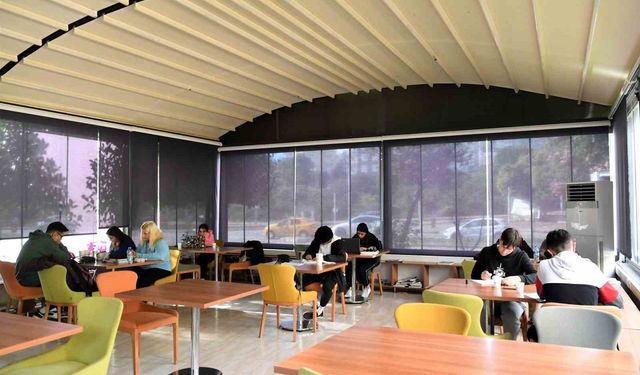 Konyaaltı Gençlik Lokali yeniden hizmete açıldı