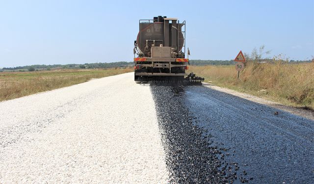 Manavgat’ta grup yolları asfaltlanıyor