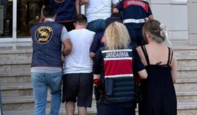 Polisin ‘dur’ ihtarına uymayan otomobildeki 3 şüpheli yakalandı