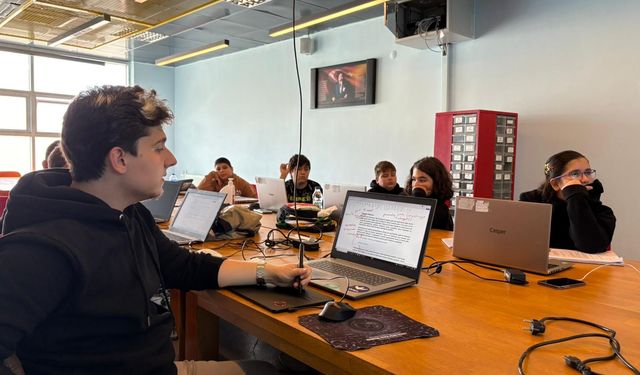 Muğla DENEYAP Atölyeleri, geleceğin teknoloji üreticilerini yetiştiriyor