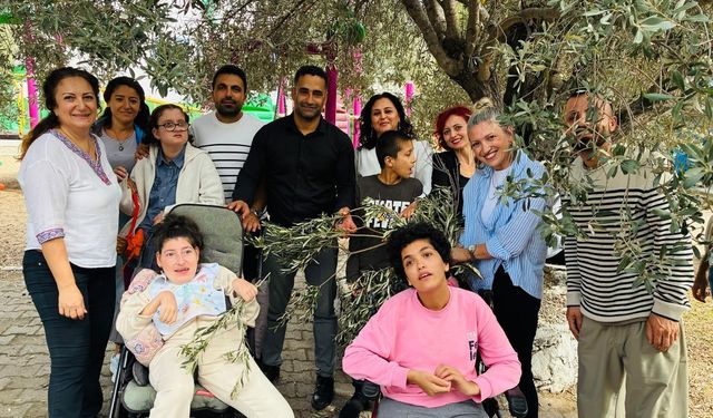 Bodrum’da özel öğrenciler zeytin hasadında buluştu