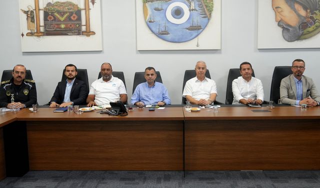 Alanya'nın kalbi Atatürk Caddesi yenileniyor