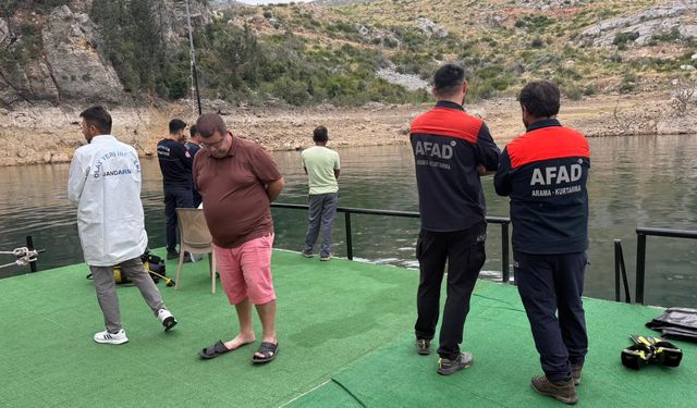 Baraj gölünde kaybolan İrlandalı turist aranıyor