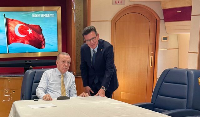 Cumhurbaşkanı Erdoğan'ın Körfez turunda Antalya'dan iki milletvekili