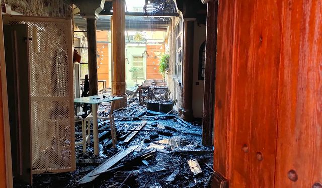 Kaleiçi’nde yaşanan otel yangınında duruşma ertelendi… Bilirkişi raporu beklenecek