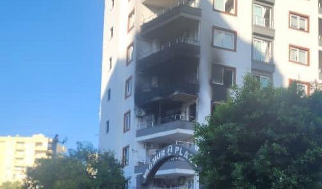 Apartman dairesi yangında kül oldu