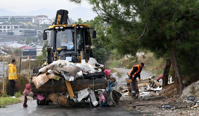 Kuşadası’nda metruk binaya belediye dokunuşu