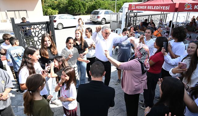 Başkan Topaloğlu’ndan geleceğin müzisyenlerine mangal partisi