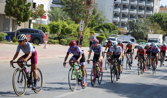 Türkiye Kupası Puanlı Yol Yarışları'nın son etabı Alanya'da yapıldı