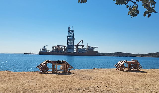 'West Draco' Taşucu Limanı’nda… 228 metre uzunluğunda