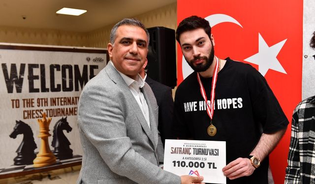 ‘9. Uluslararası Satranç Turnuvası’nda ödüller sahiplerini buldu