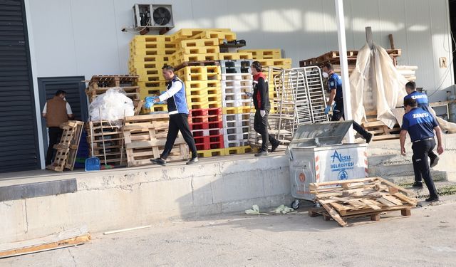 Aksu’da 25 ton ürün imha edildi