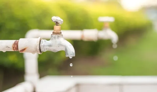 Alanya’da aşırı kireçli su isyan ettirdi