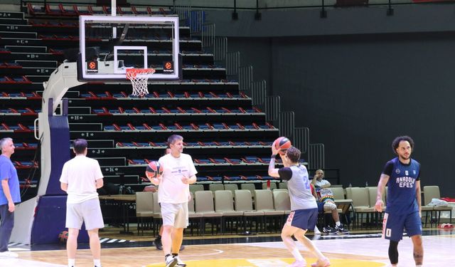 Anadolu Efes, Bayern Münih maçı hazırlıklarını tamamladı