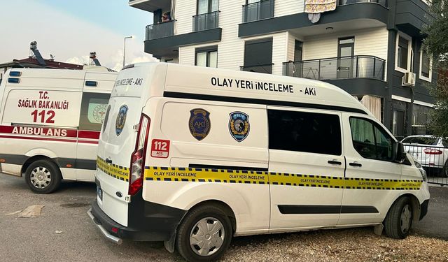 Antalya'da kahreden olay... Polis memuru, eşine ve 2 çocuğuna kıydı