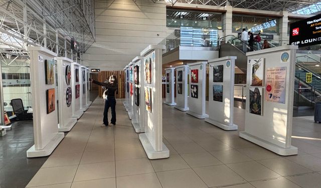 Fraport TAV Antalya Airport'ta 'OvooArt Air Space Antalya' sergisi