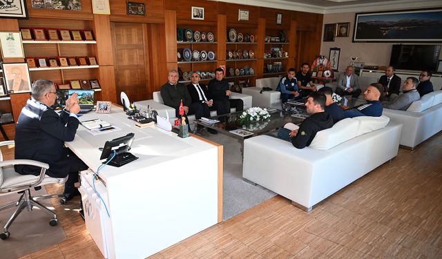 Kemer Belediyespor bir futbolcuyu daha transfer etti