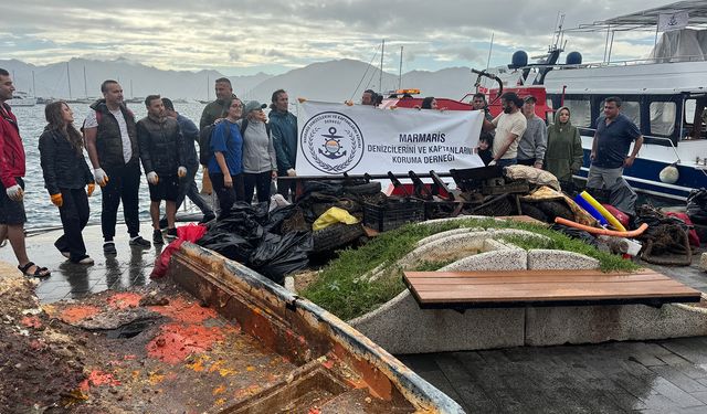 Marmaris'te sezon sonu deniz dibi temizliğinde çıkanlar şaşırttı