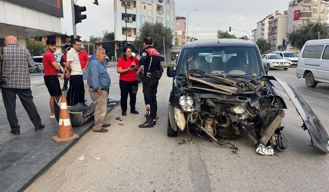 Ehliyetsiz sürücü kaza yaptı, ceza yağdı