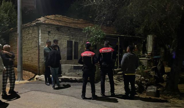 Serik'te ev yangınında yürekler ağza geldi